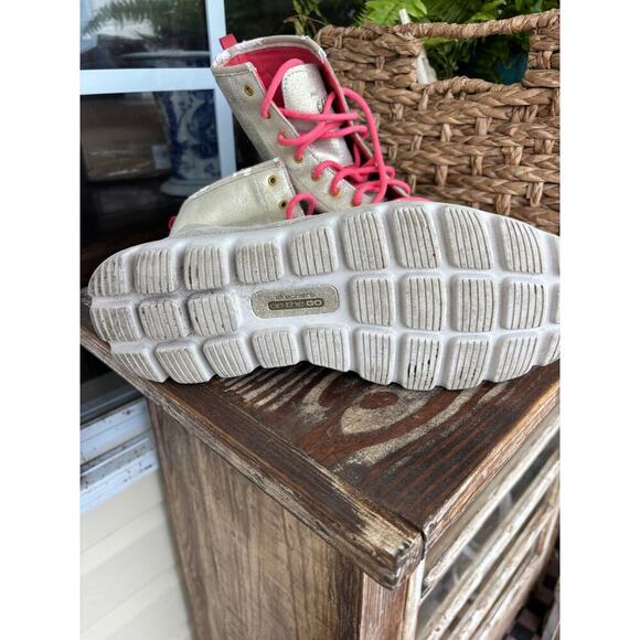 Metallic Skechers On Th Go combat moto boots sz 10 barbiecore soft grunge - Picture 7 of 7